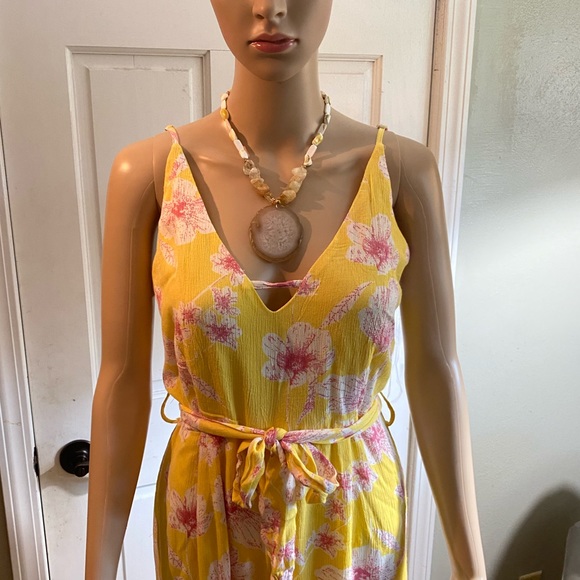 Jumpsuit Size M by Hot & Delicious. NWT - Picture 5 of 8